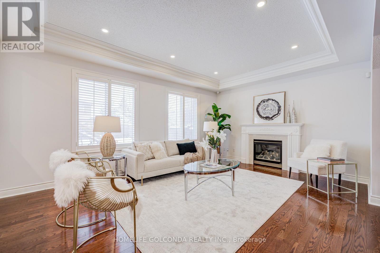 34 Odessa Crescent, Markham, ON - Indoor Photo Showing Living Room With Fireplace
