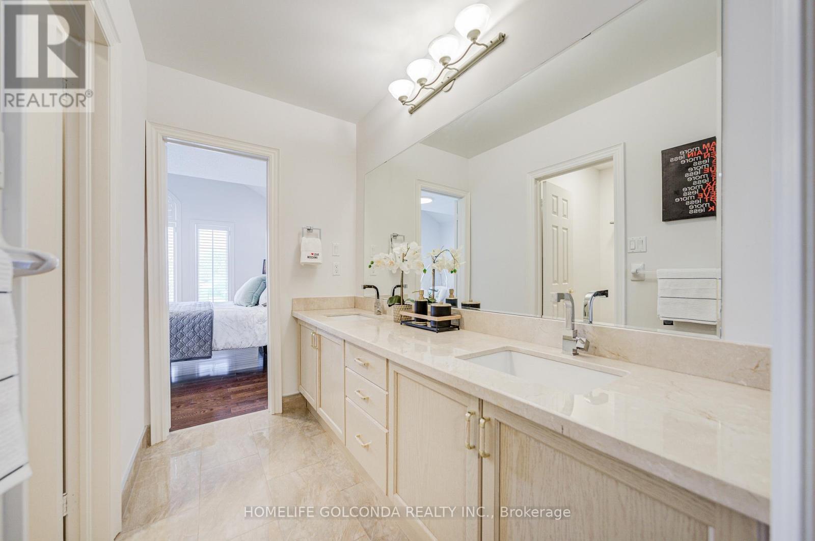 34 Odessa Crescent, Markham, ON - Indoor Photo Showing Bathroom