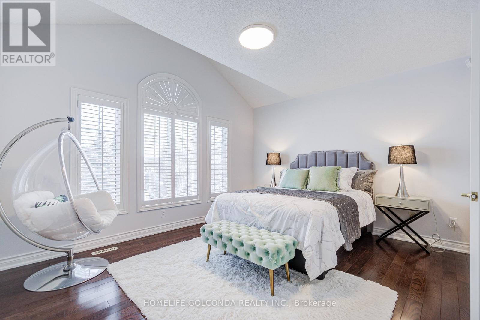 34 Odessa Crescent, Markham, ON - Indoor Photo Showing Bedroom