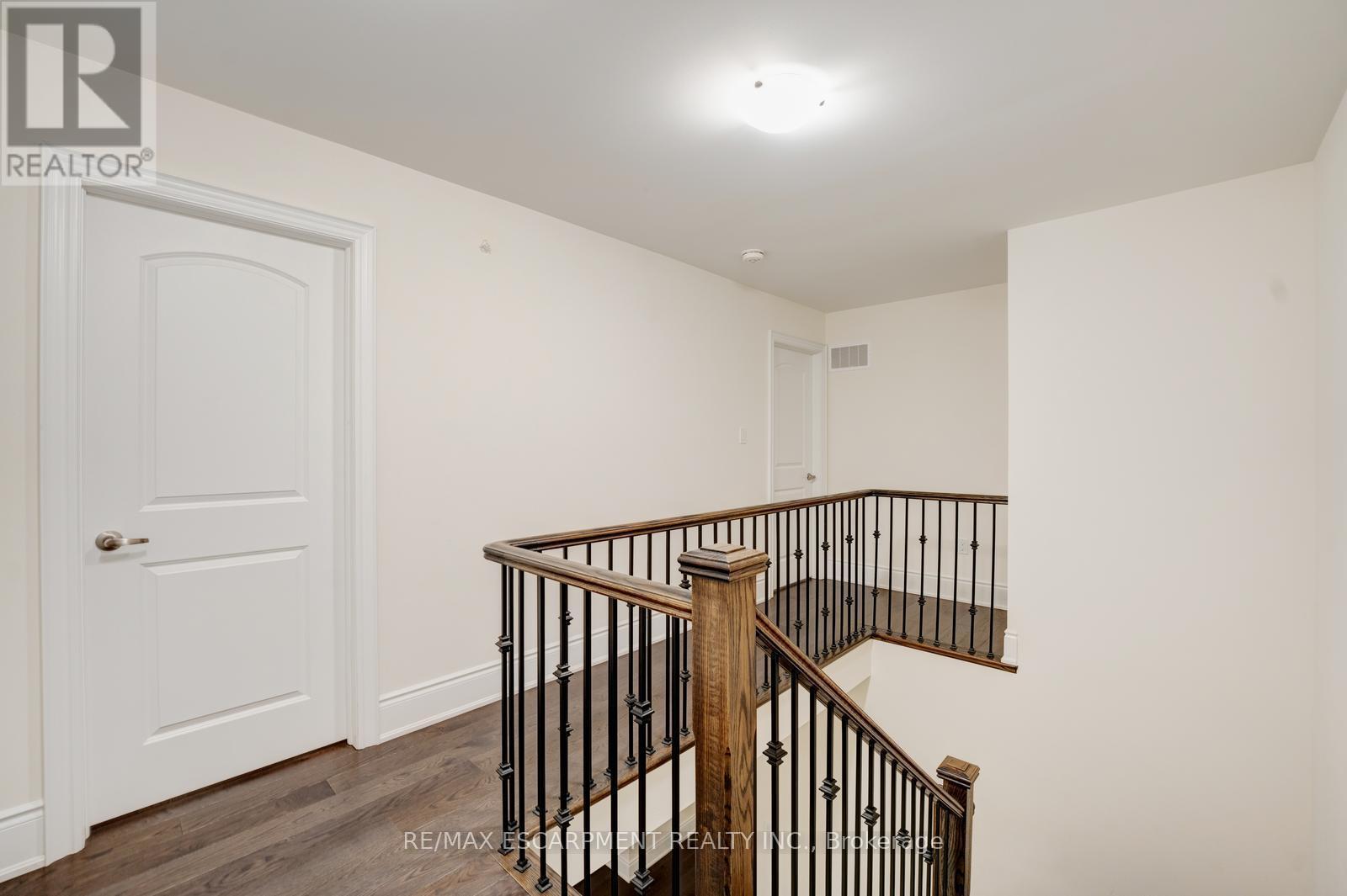 197 Thompson Drive, East Gwillimbury, ON - Indoor Photo Showing Other Room