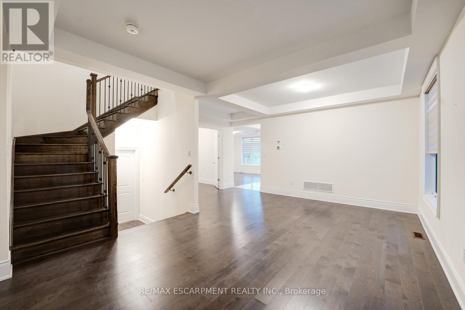 197 Thompson Drive, East Gwillimbury, ON - Indoor Photo Showing Other Room