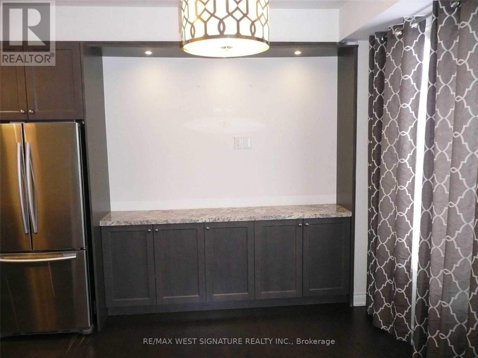 31 Caliber Court, King, ON - Indoor