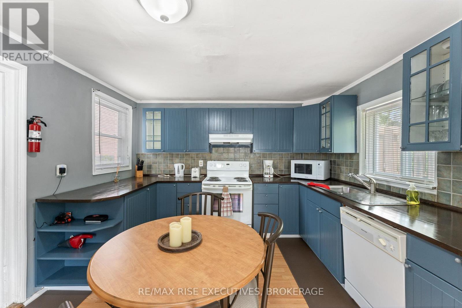 135 Nelson Street, Kingston (Central City East), ON - Indoor Photo Showing Other Room