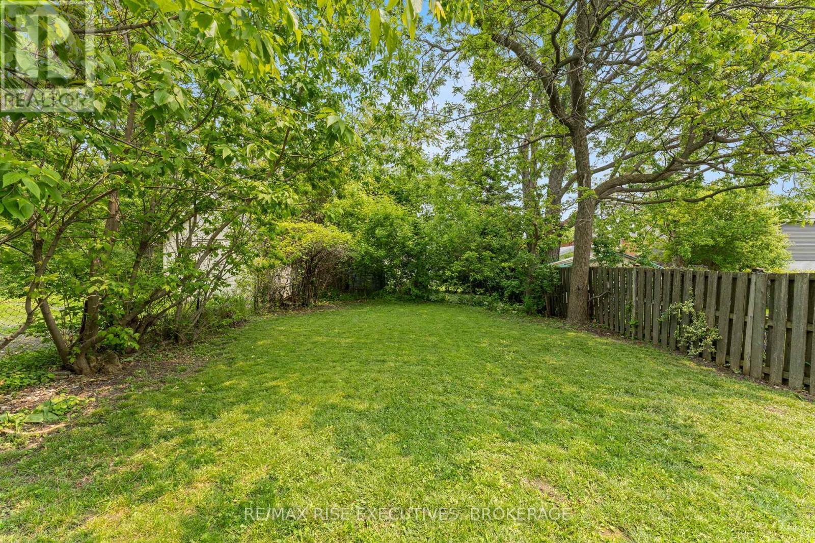 135 Nelson Street, Kingston (Central City East), ON - Outdoor