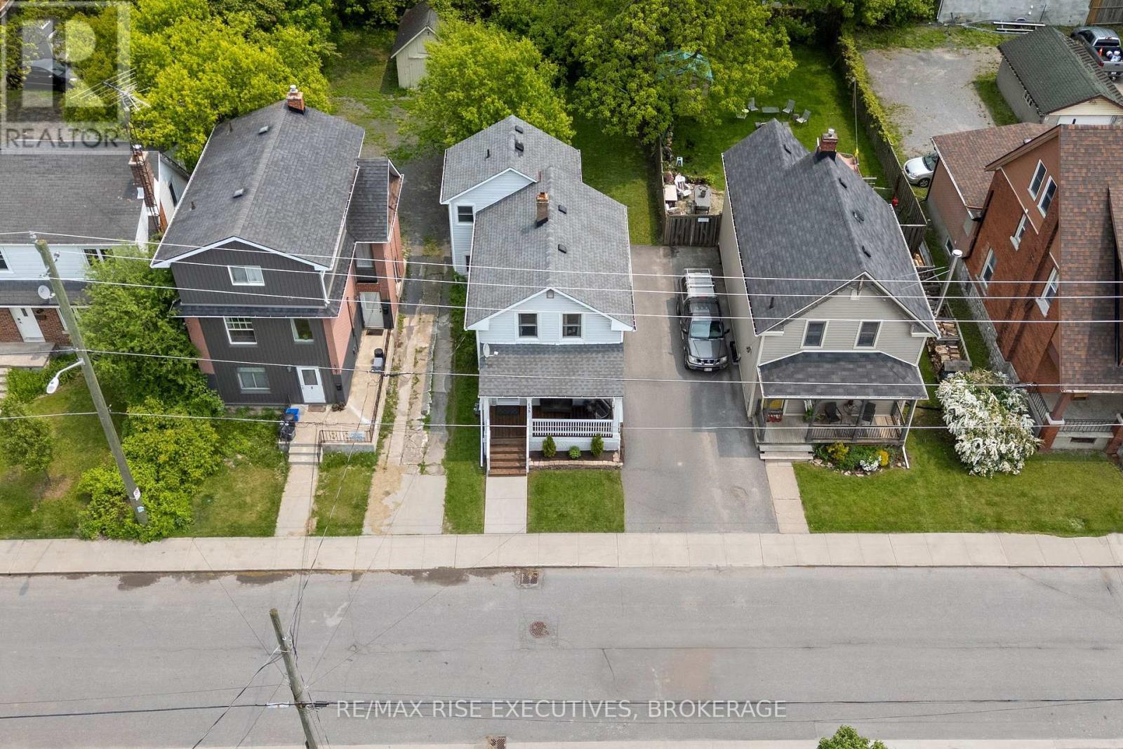 135 Nelson Street, Kingston (Central City East), ON -