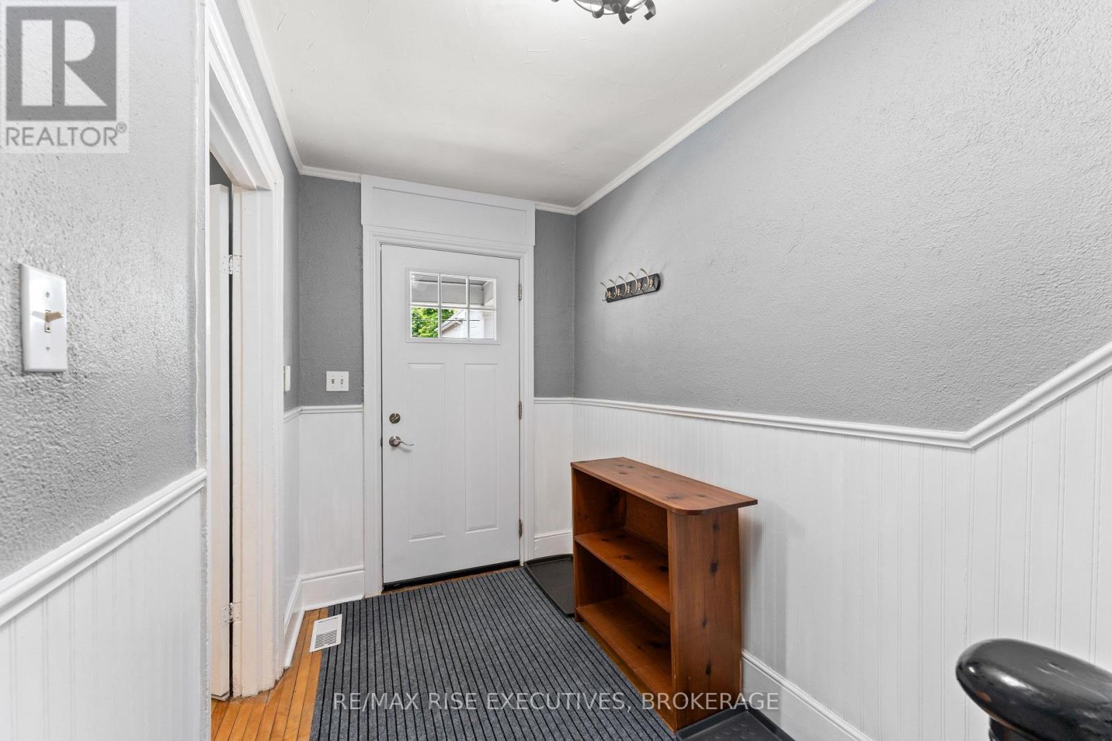 135 Nelson Street, Kingston (Central City East), ON - Indoor Photo Showing Other Room