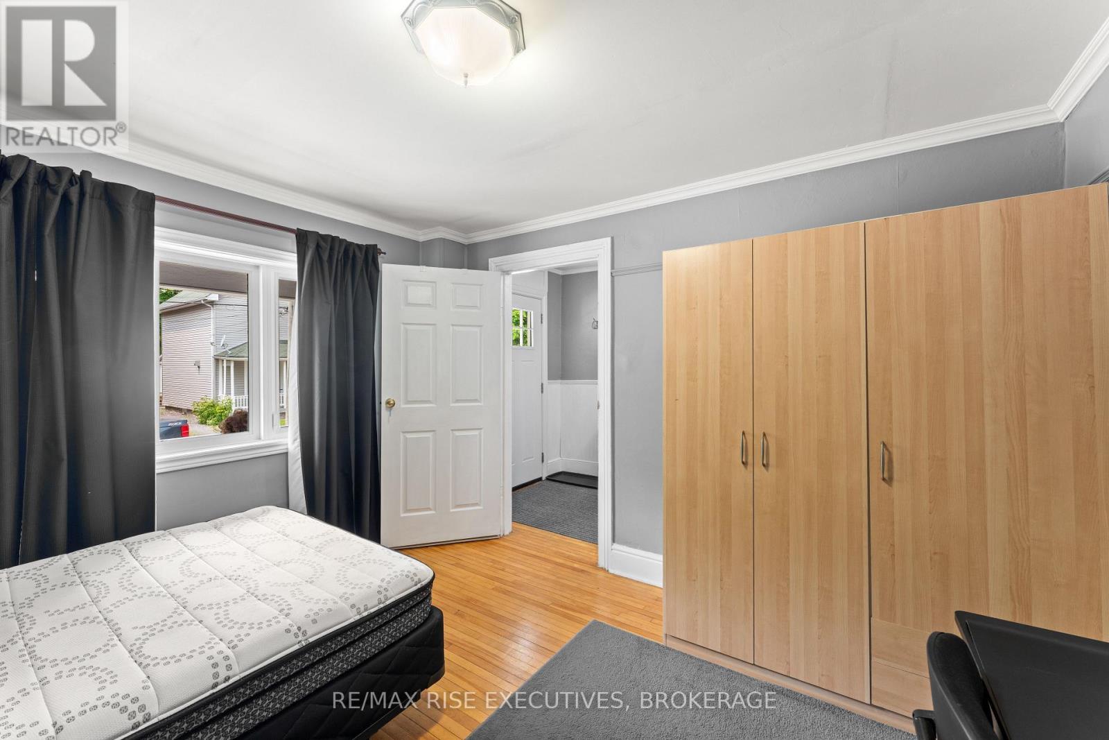 135 Nelson Street, Kingston (Central City East), ON - Indoor Photo Showing Bedroom