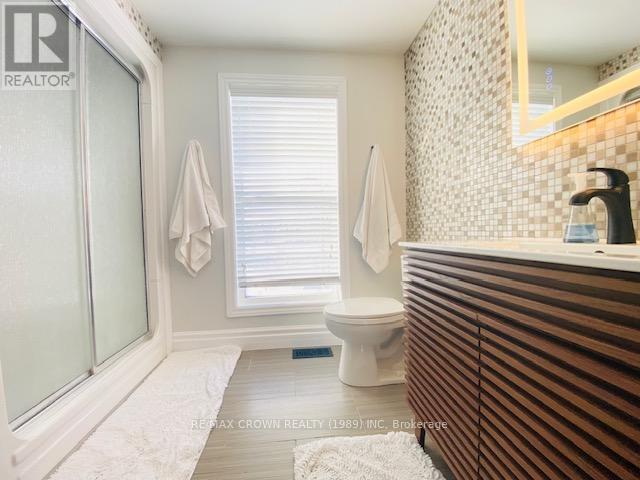 17 A Park Crescent, Kapuskasing, ON - Indoor Photo Showing Bathroom