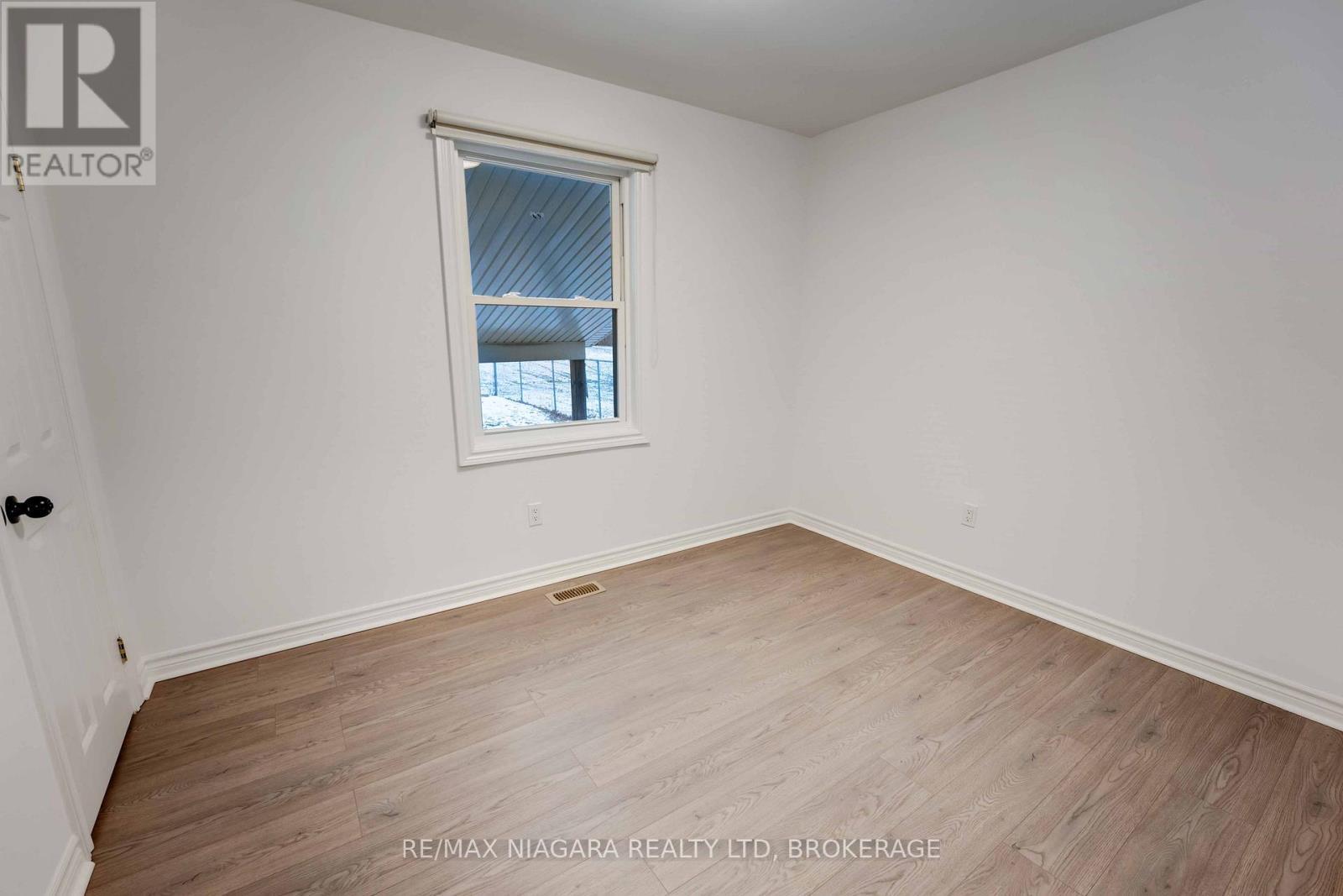 5 St Peter Street, St. Catharines (Burleigh Hill), ON - Indoor Photo Showing Other Room