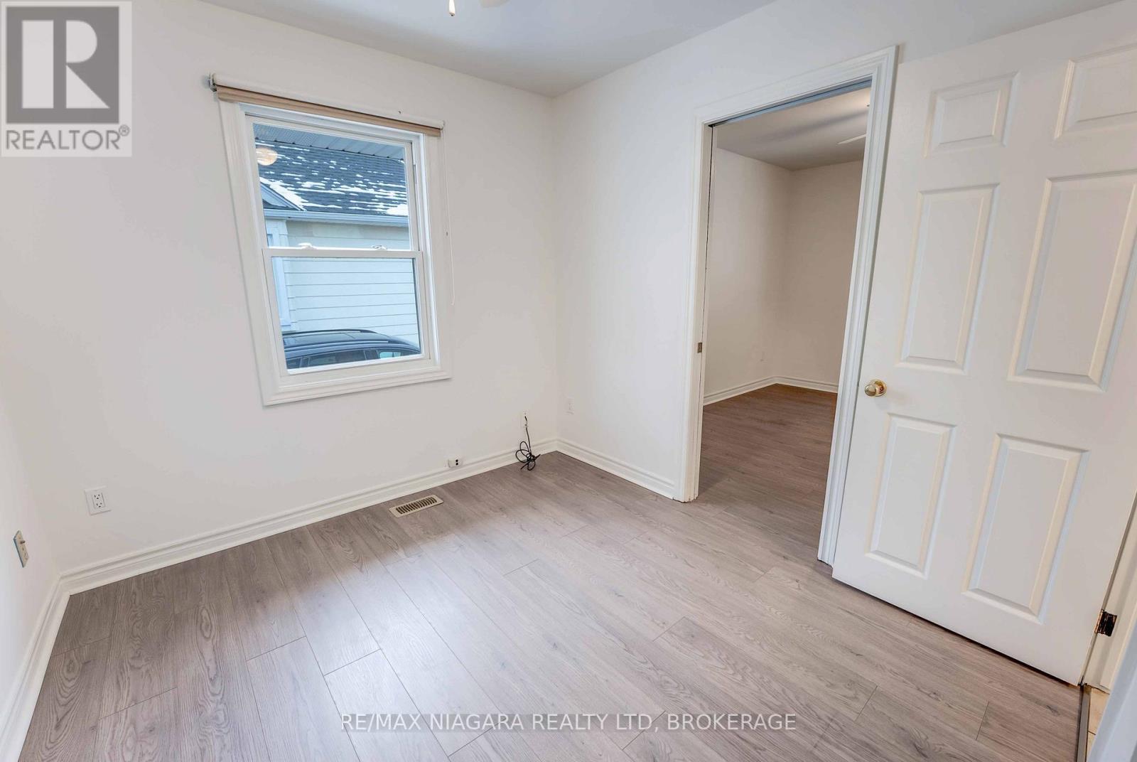 5 St Peter Street, St. Catharines (Burleigh Hill), ON - Indoor Photo Showing Other Room