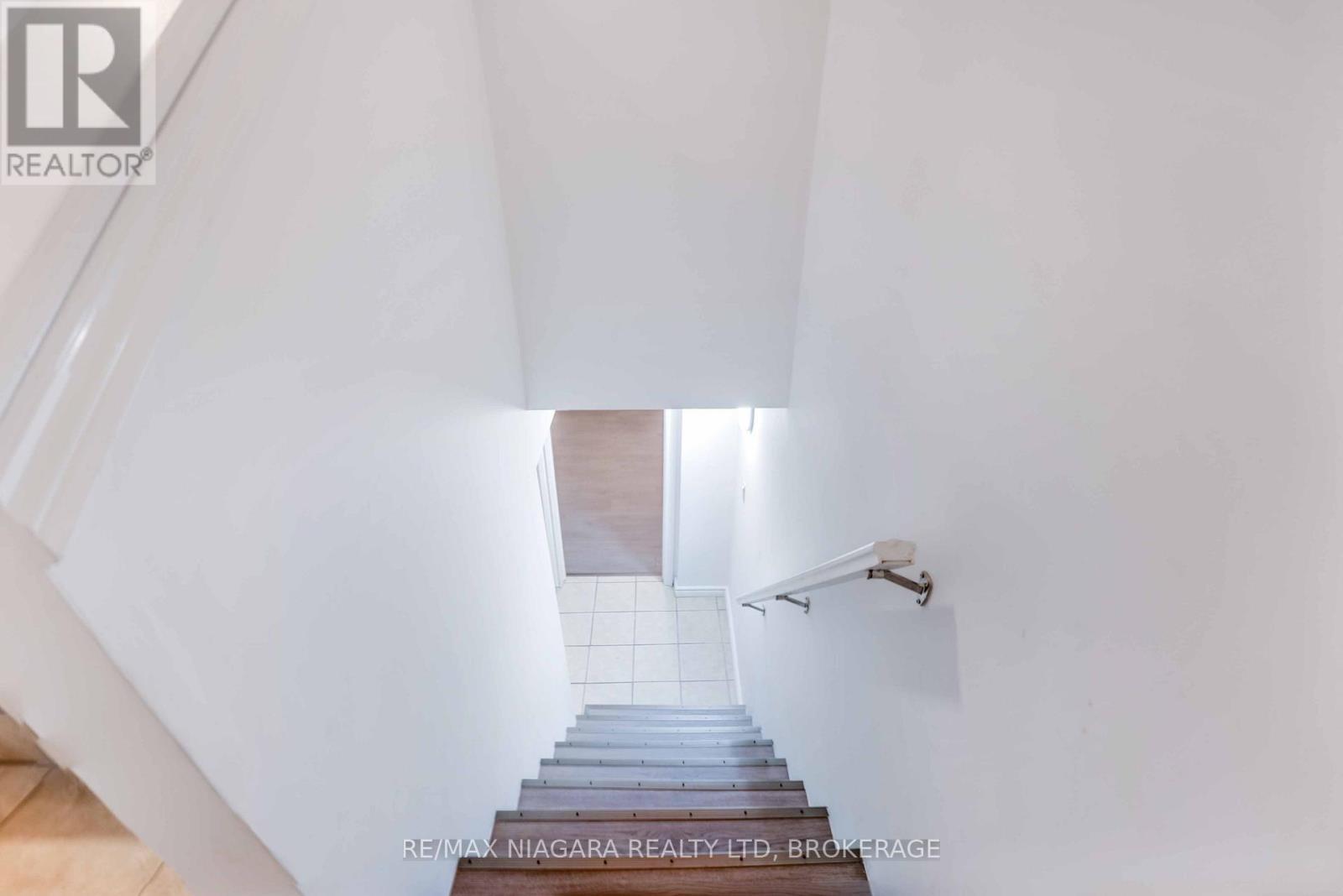 5 St Peter Street, St. Catharines (Burleigh Hill), ON - Indoor Photo Showing Other Room