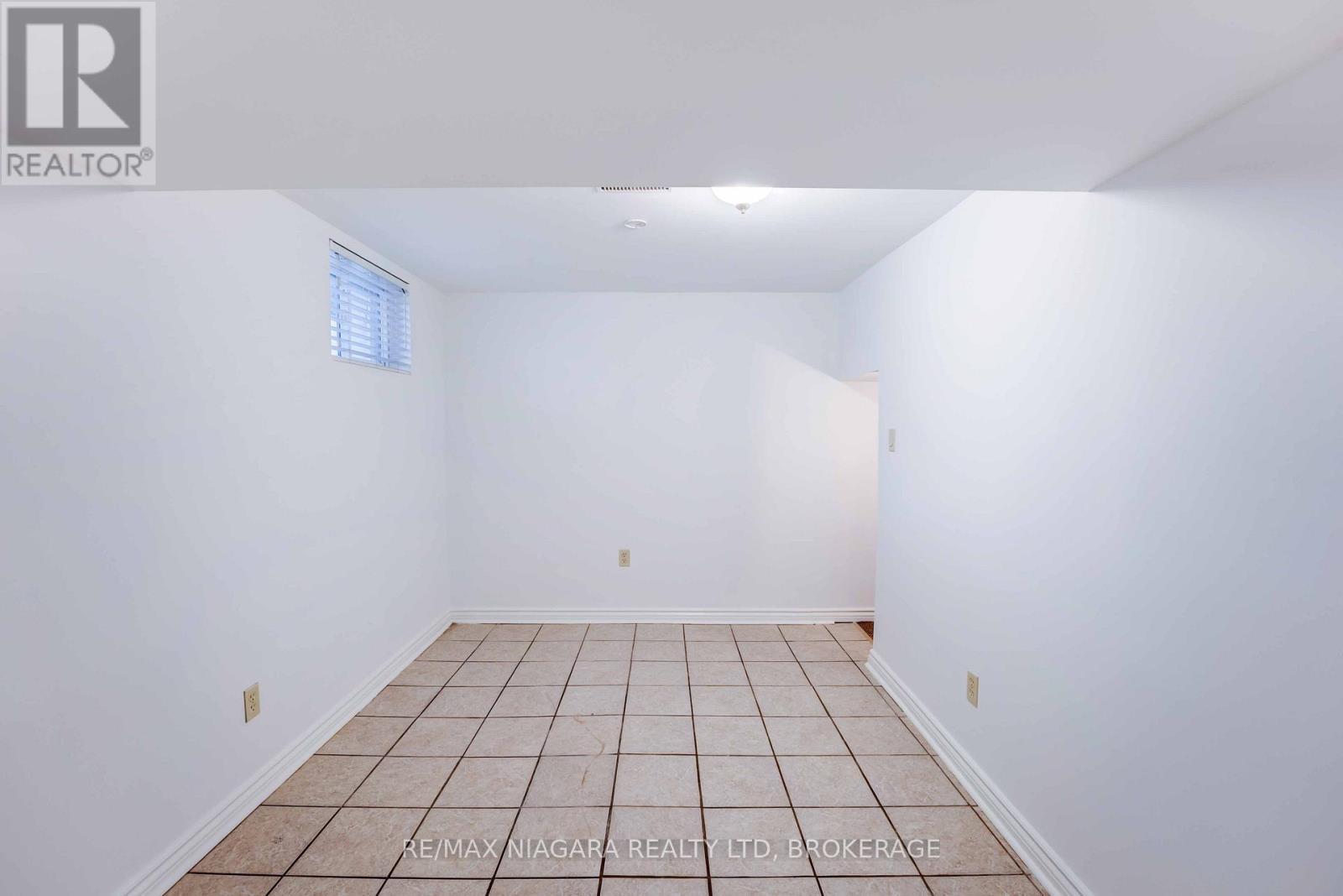 5 St Peter Street, St. Catharines (Burleigh Hill), ON - Indoor Photo Showing Other Room