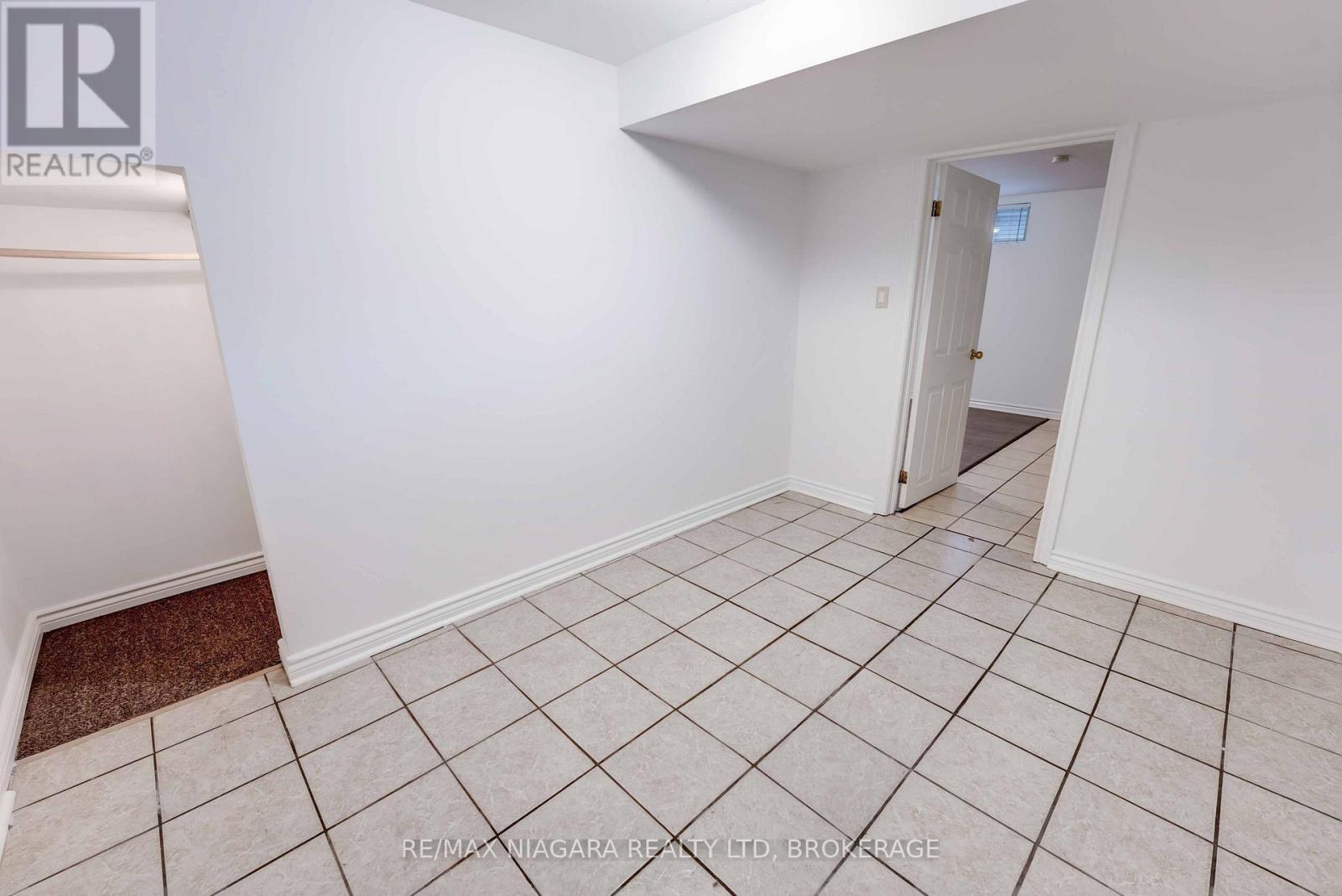 5 St Peter Street, St. Catharines (Burleigh Hill), ON - Indoor Photo Showing Other Room