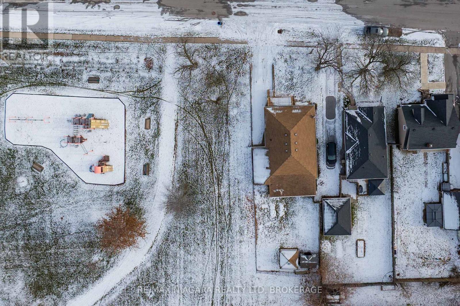 5 St Peter Street, St. Catharines (Burleigh Hill), ON - Outdoor