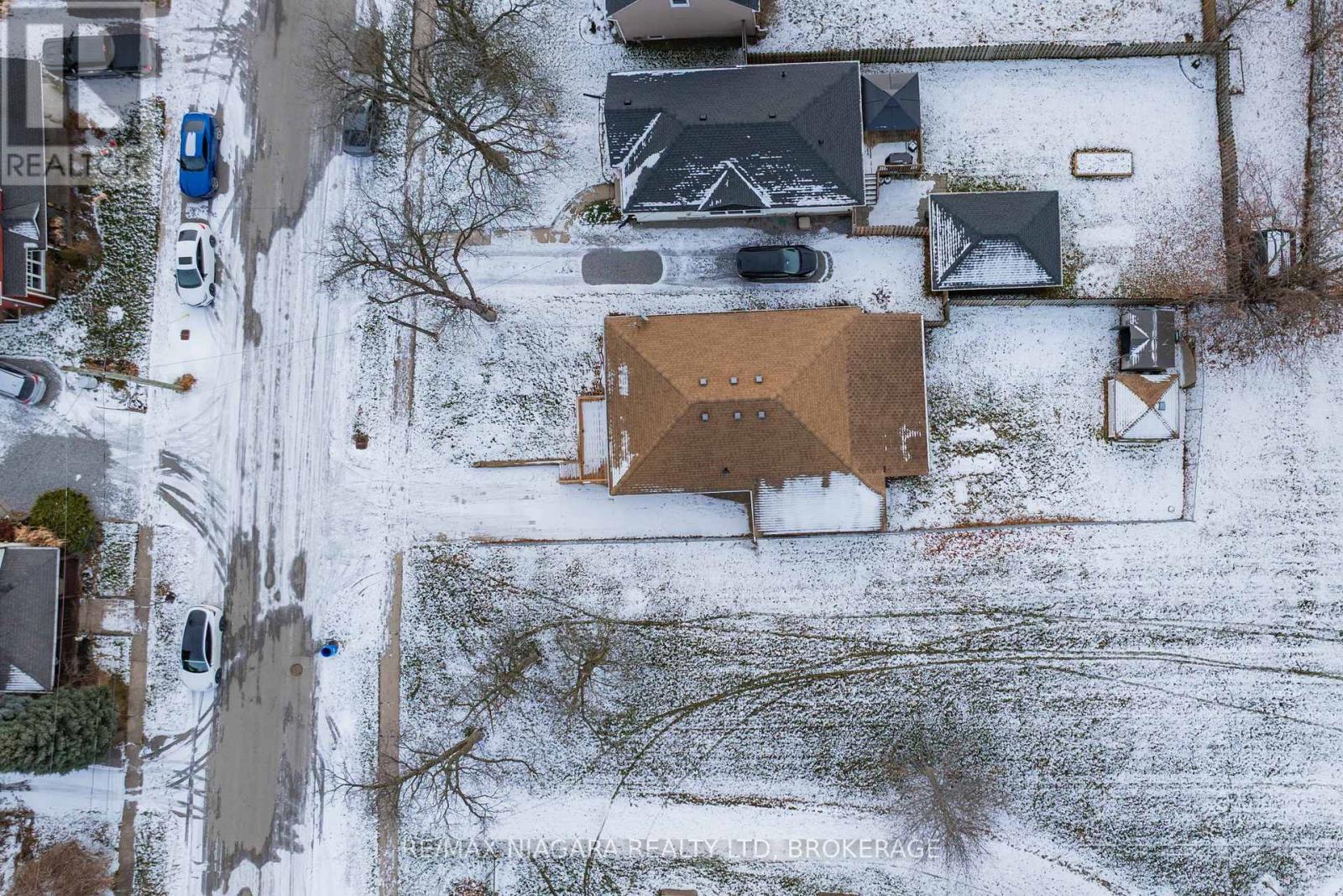 5 St Peter Street, St. Catharines (Burleigh Hill), ON - Outdoor