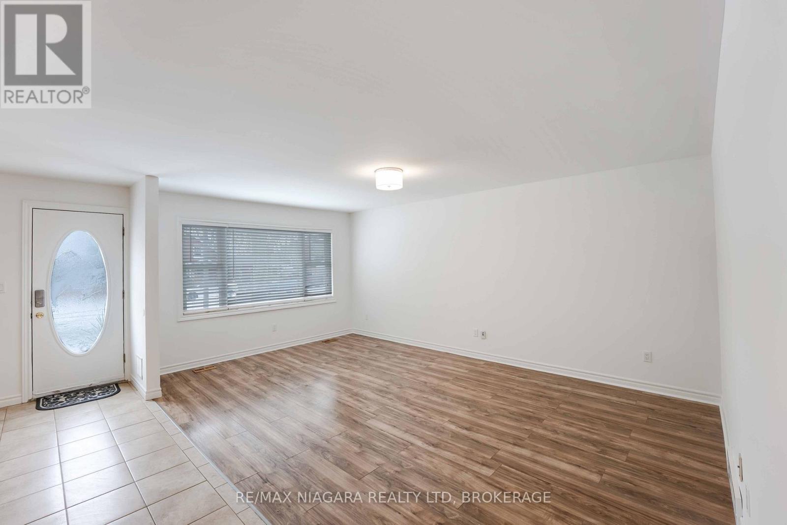 5 St Peter Street, St. Catharines (Burleigh Hill), ON - Indoor Photo Showing Other Room