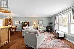 Layout flows with entertaining in mind. -