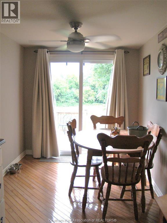 7914 Haggerty Road, Dawn-Euphemia, ON - Indoor Photo Showing Dining Room