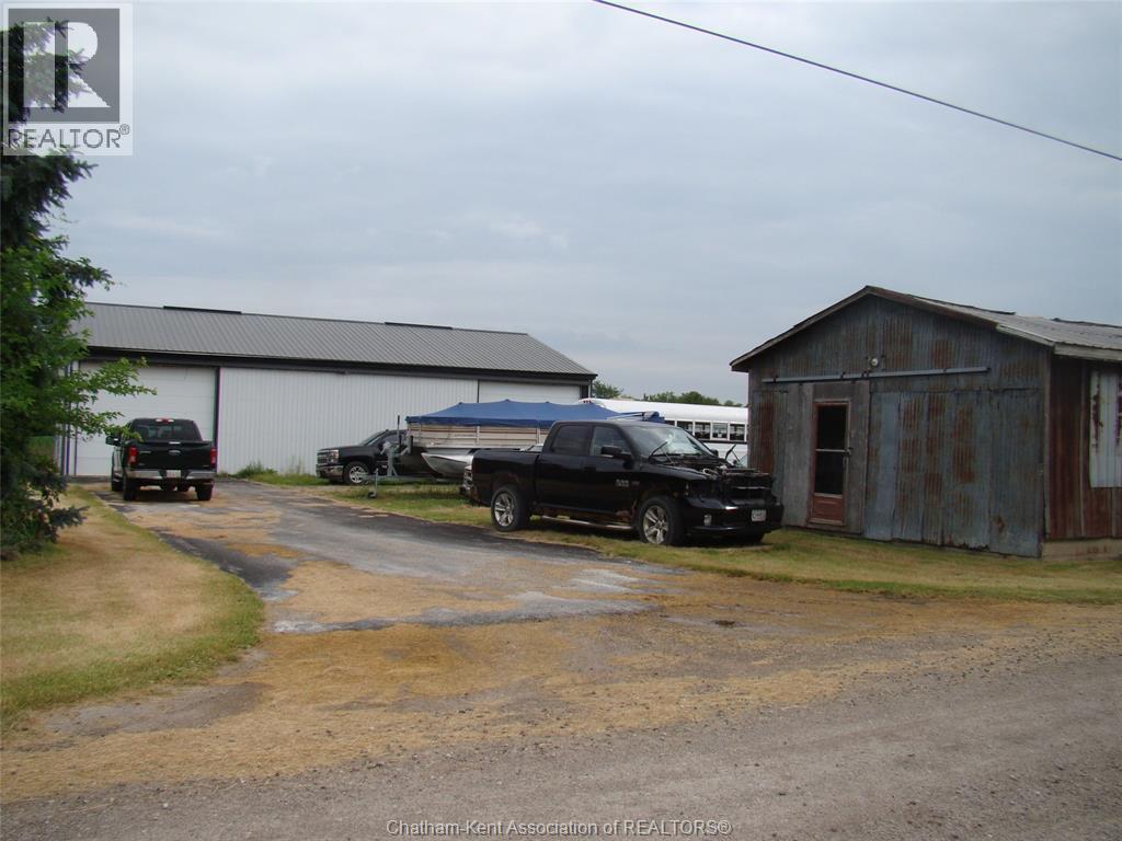 7914 Haggerty Road, Dawn-Euphemia, ON - Outdoor