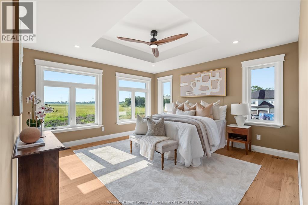 2572 Mayfair, Lasalle, ON - Indoor Photo Showing Bedroom