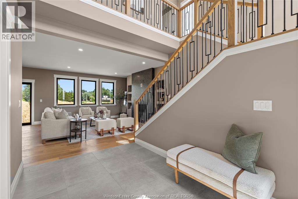 2572 Mayfair, Lasalle, ON - Indoor Photo Showing Other Room