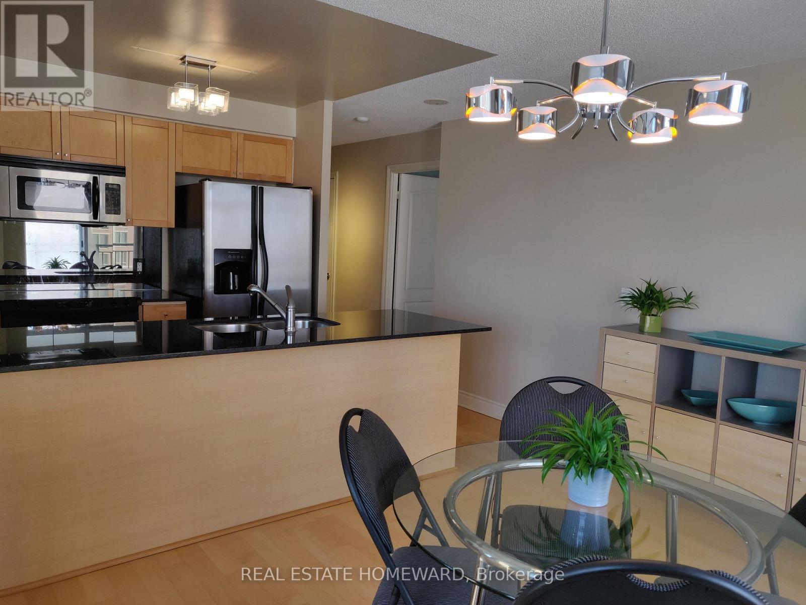 607 - 1103 Leslie Street, Toronto, ON - Indoor