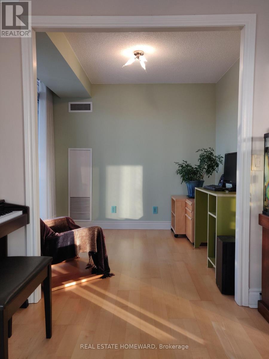 607 - 1103 Leslie Street, Toronto, ON - Indoor Photo Showing Other Room