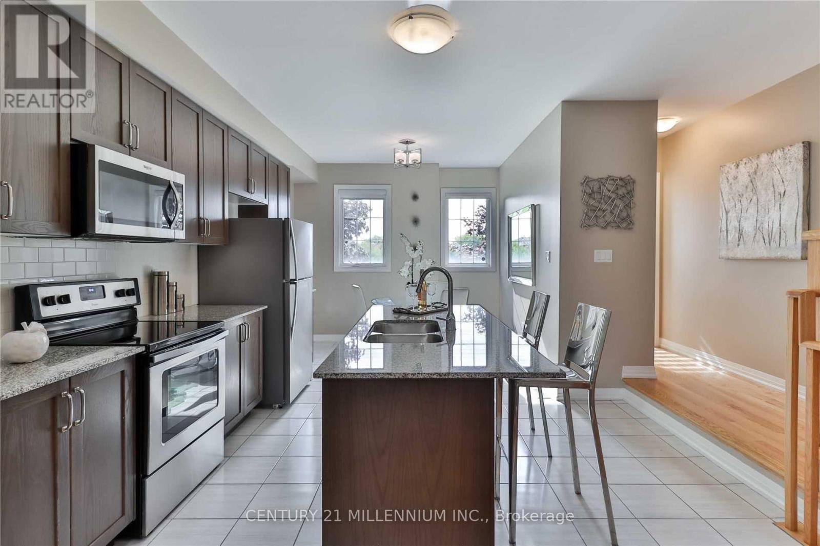 496 Rossland Road W, Ajax, ON - Indoor Photo Showing Kitchen With Stainless Steel Kitchen With Double Sink With Upgraded Kitchen