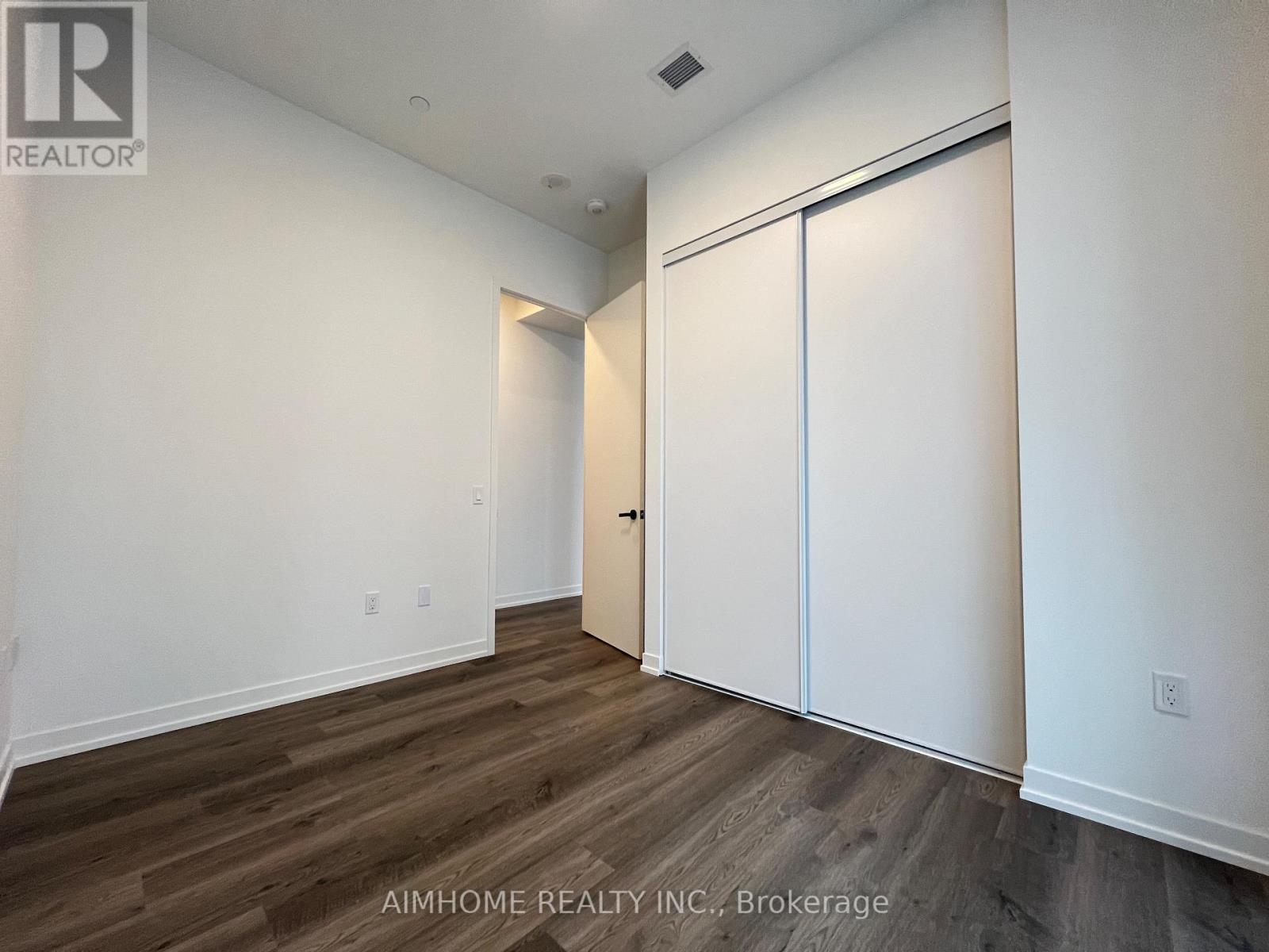 3612 - 8 Interchange Way, Vaughan, ON - Indoor Photo Showing Other Room