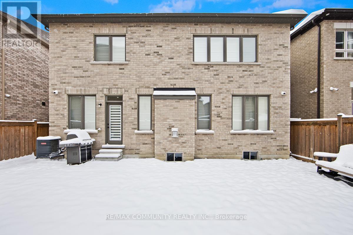 7 Seager Street, Richmond Hill, ON - Outdoor With Exterior
