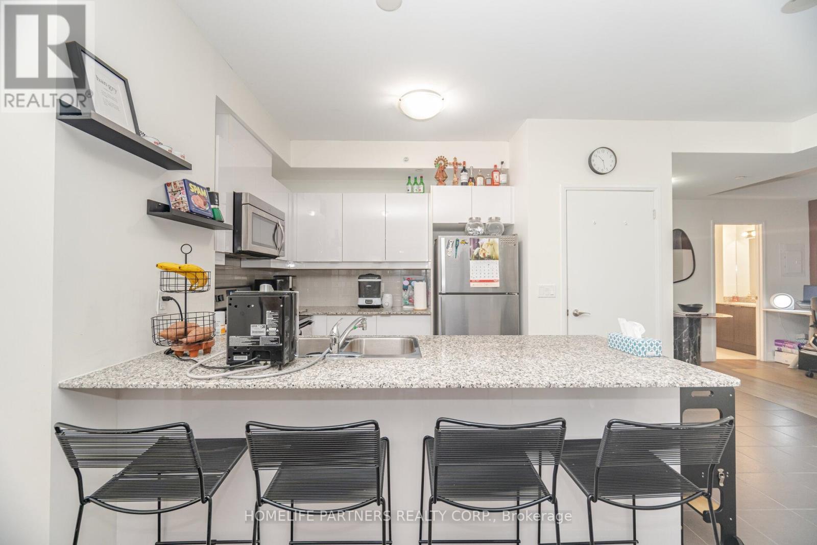 1006 - 2910 Highway 7 Road W, Vaughan, ON - Indoor Photo Showing Other Room