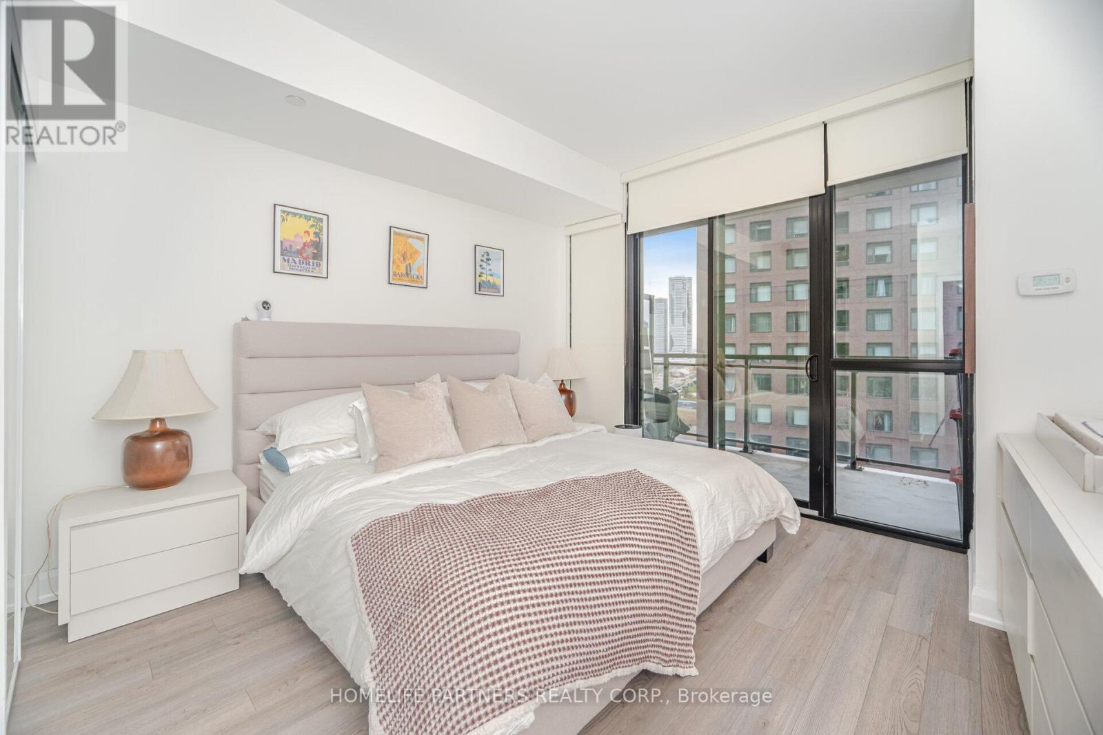 1006 - 2910 Highway 7 Road W, Vaughan, ON - Indoor Photo Showing Bedroom