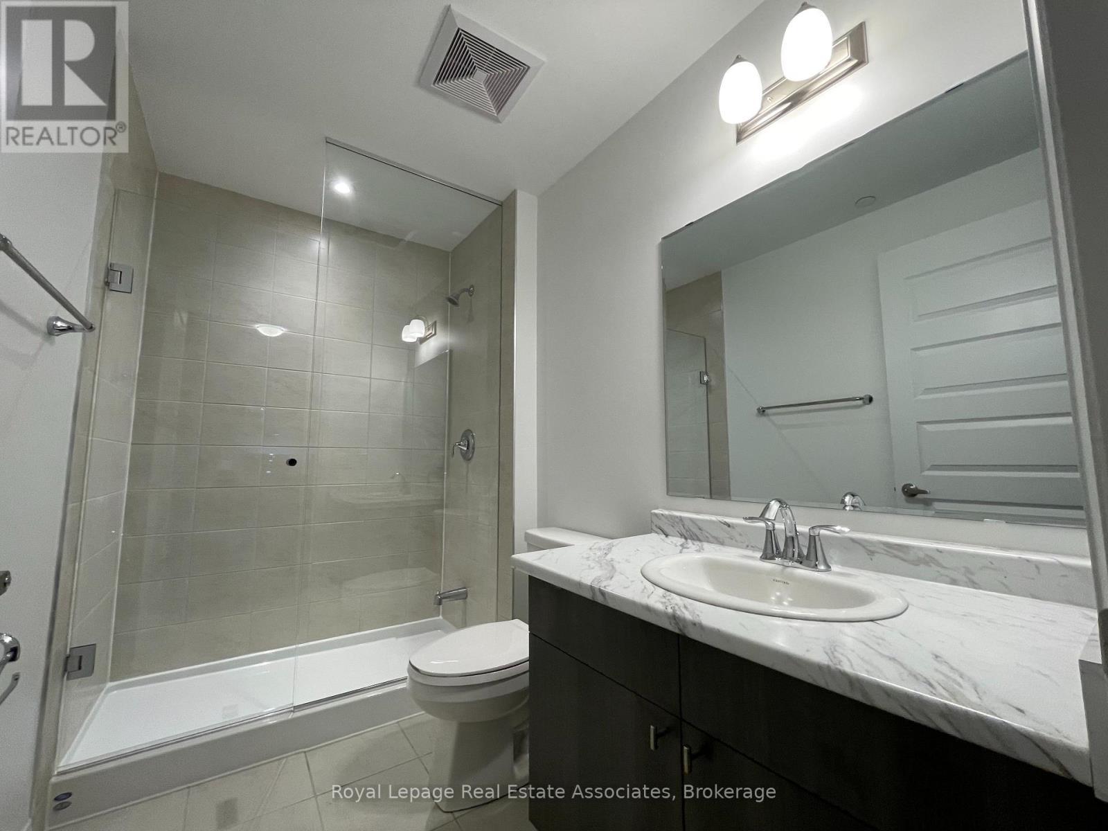 108 - 460 Gordon Krantz Avenue, Milton, ON - Indoor Photo Showing Bathroom