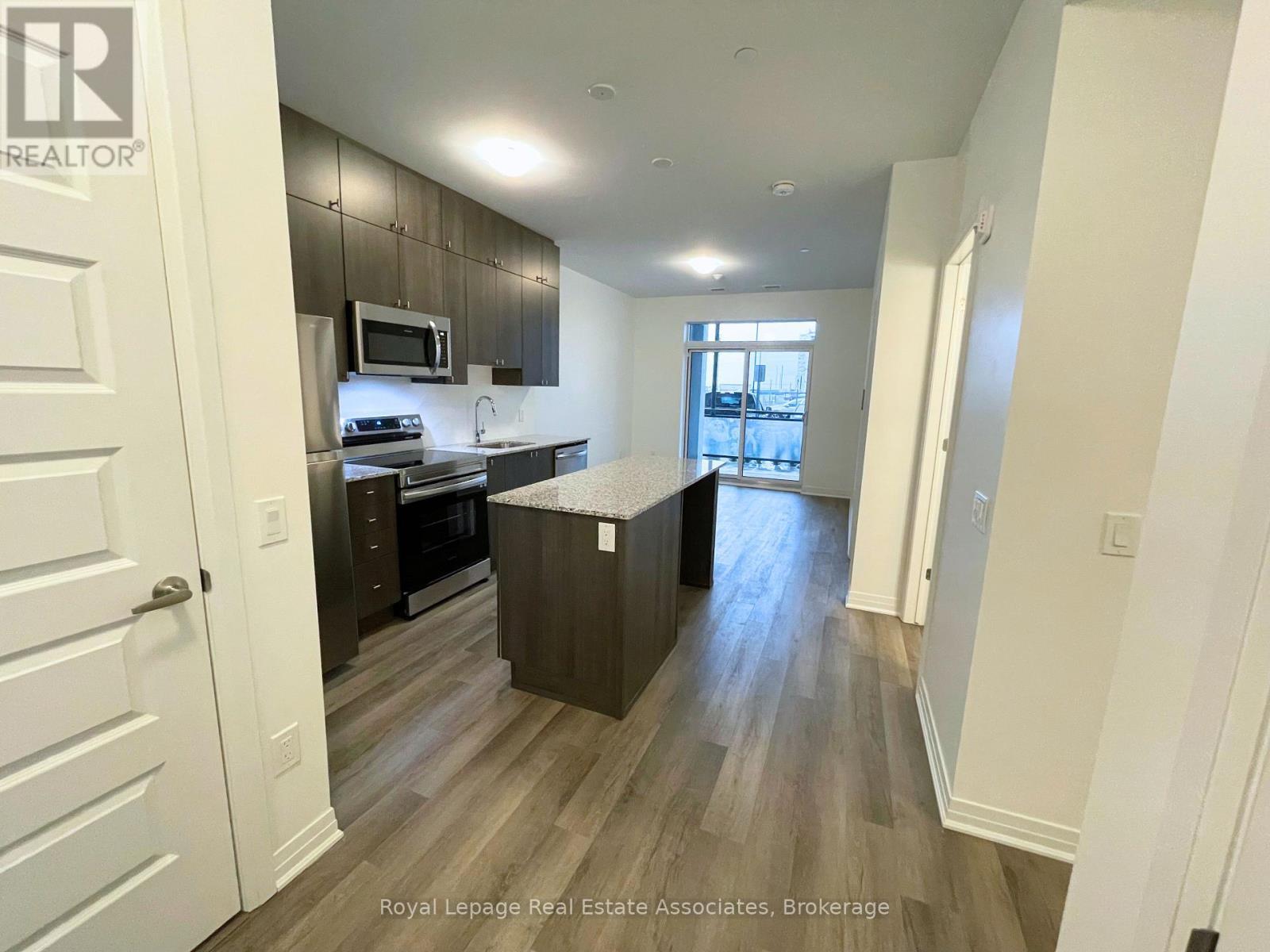 108 - 460 Gordon Krantz Avenue, Milton, ON - Indoor Photo Showing Kitchen