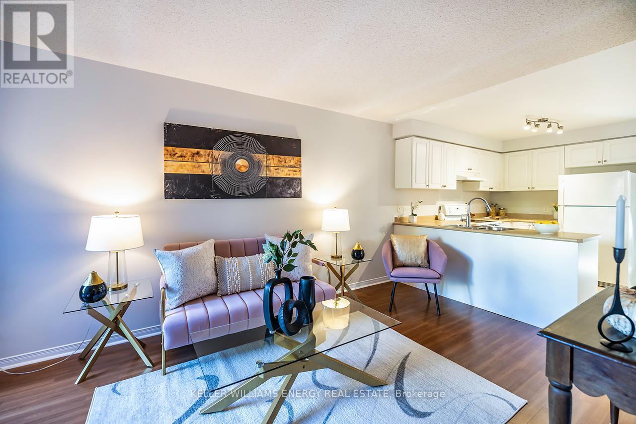 Living room - 1210 Ormond Drive, Oshawa (Samac), ON - Indoor