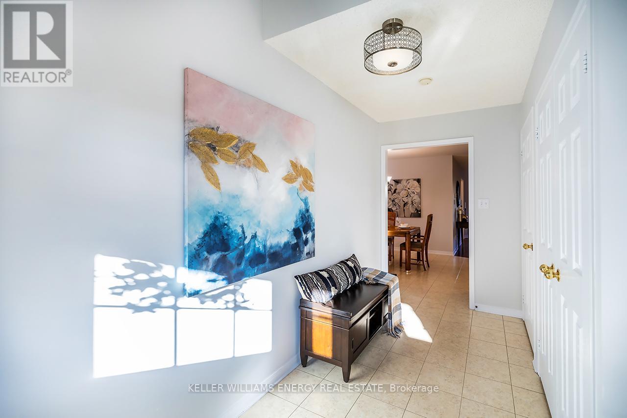 Bright entrance - 1210 Ormond Drive, Oshawa (Samac), ON - Indoor Photo Showing Other Room