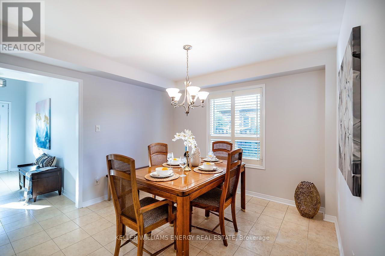 1210 Ormond Drive, Oshawa (Samac), ON - Indoor Photo Showing Dining Room