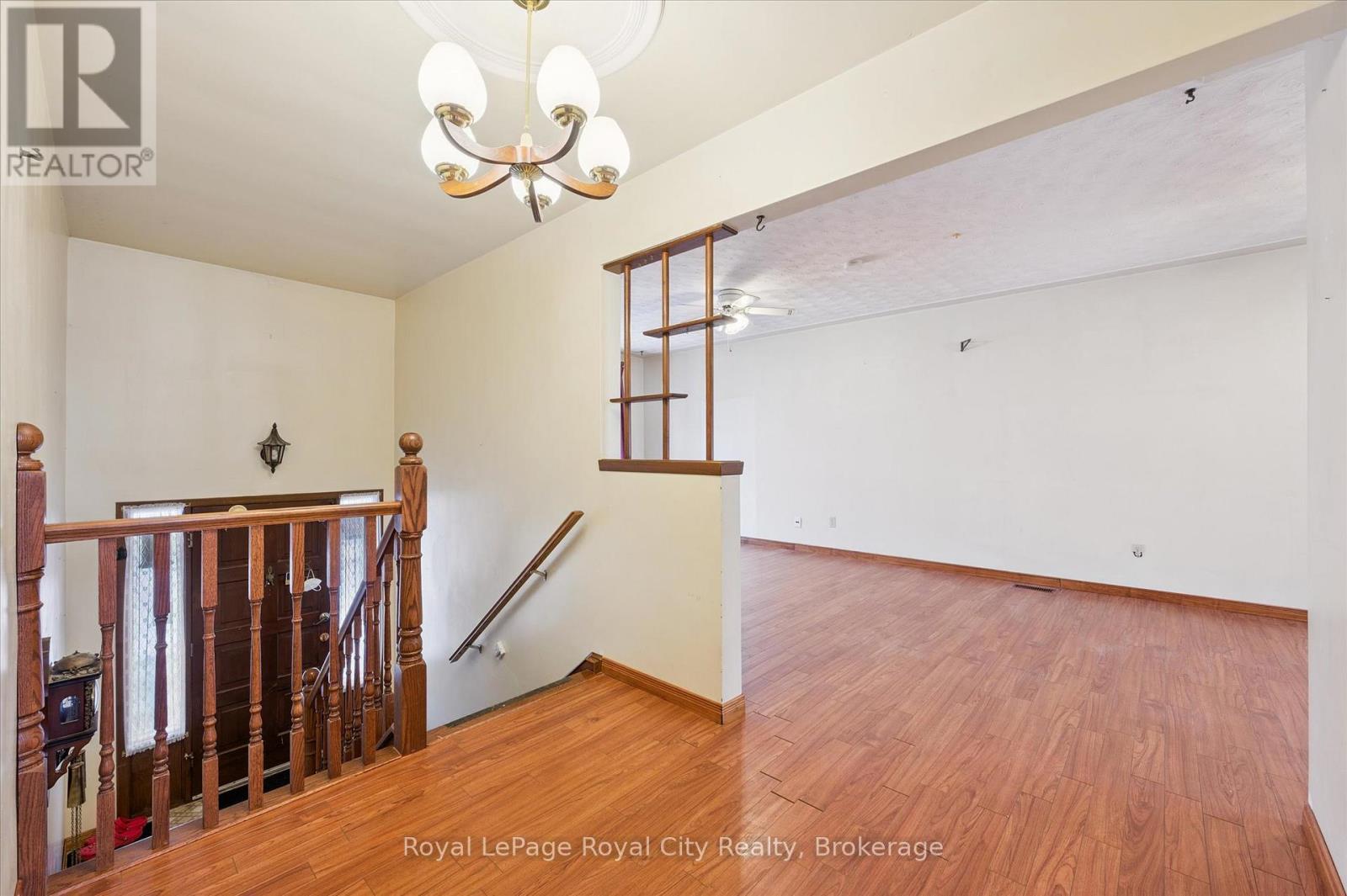 224 Delhi Street, Guelph (General Hospital), ON - Indoor Photo Showing Other Room