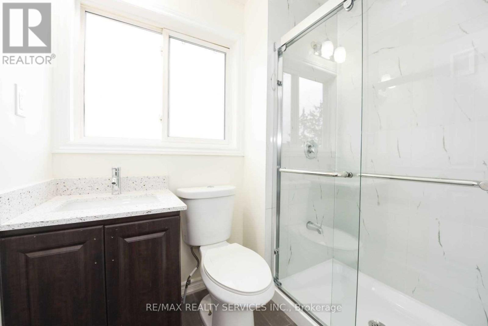 4 Trewartha Crescent, Brampton, ON - Indoor Photo Showing Bathroom
