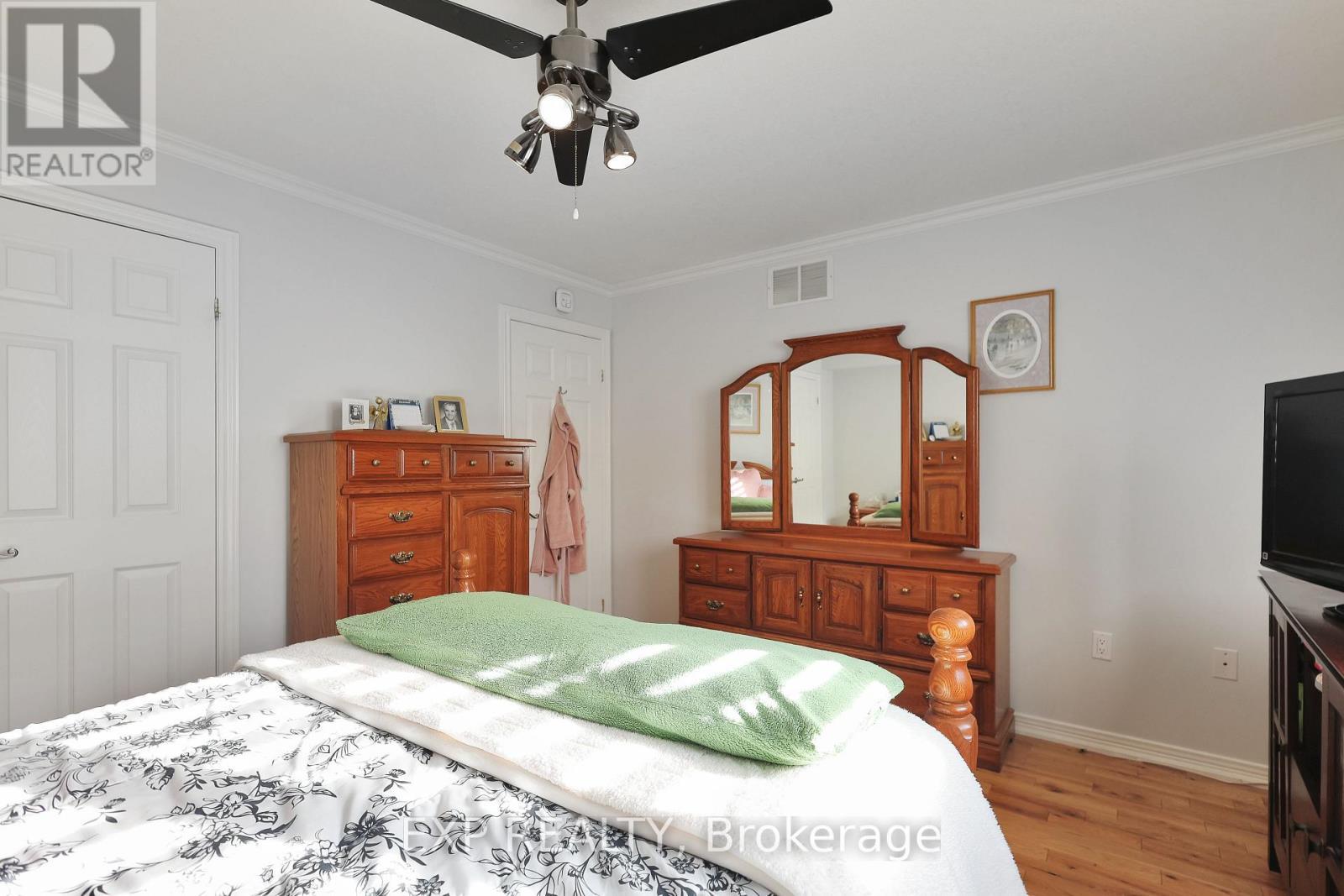 10 Lilyvalley Lane, Hamilton, ON