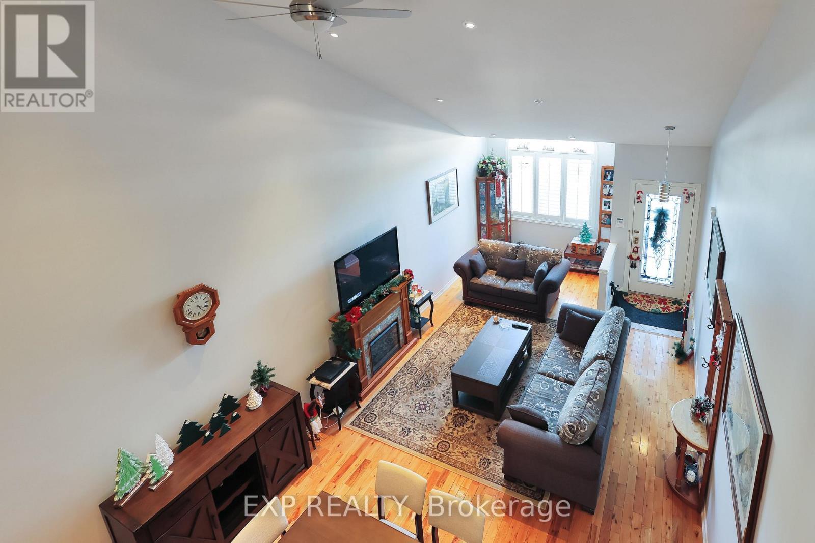 10 Lilyvalley Lane, Hamilton, ON