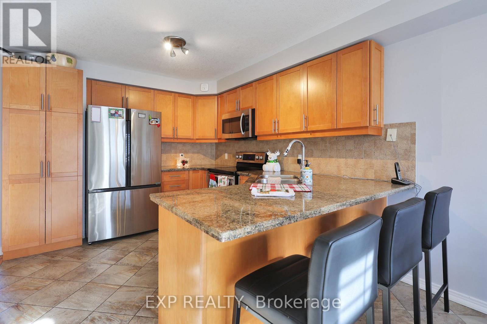 10 Lilyvalley Lane, Hamilton, ON