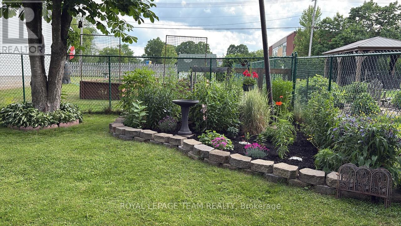 97 Woodward Street, Carleton Place, ON - Outdoor