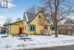 Welcome to 97 Woodward St -