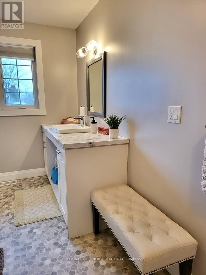 Suite 2 - 153 Wellington Main Street, Prince Edward County (Wellington Ward), ON