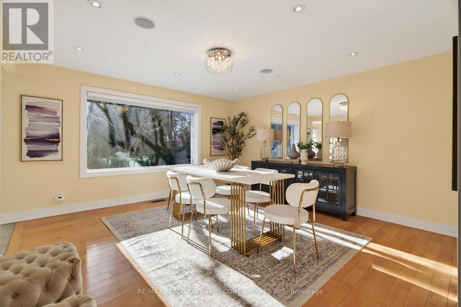 5 Sulgrave Crescent, Toronto, ON - Indoor Photo Showing Other Room