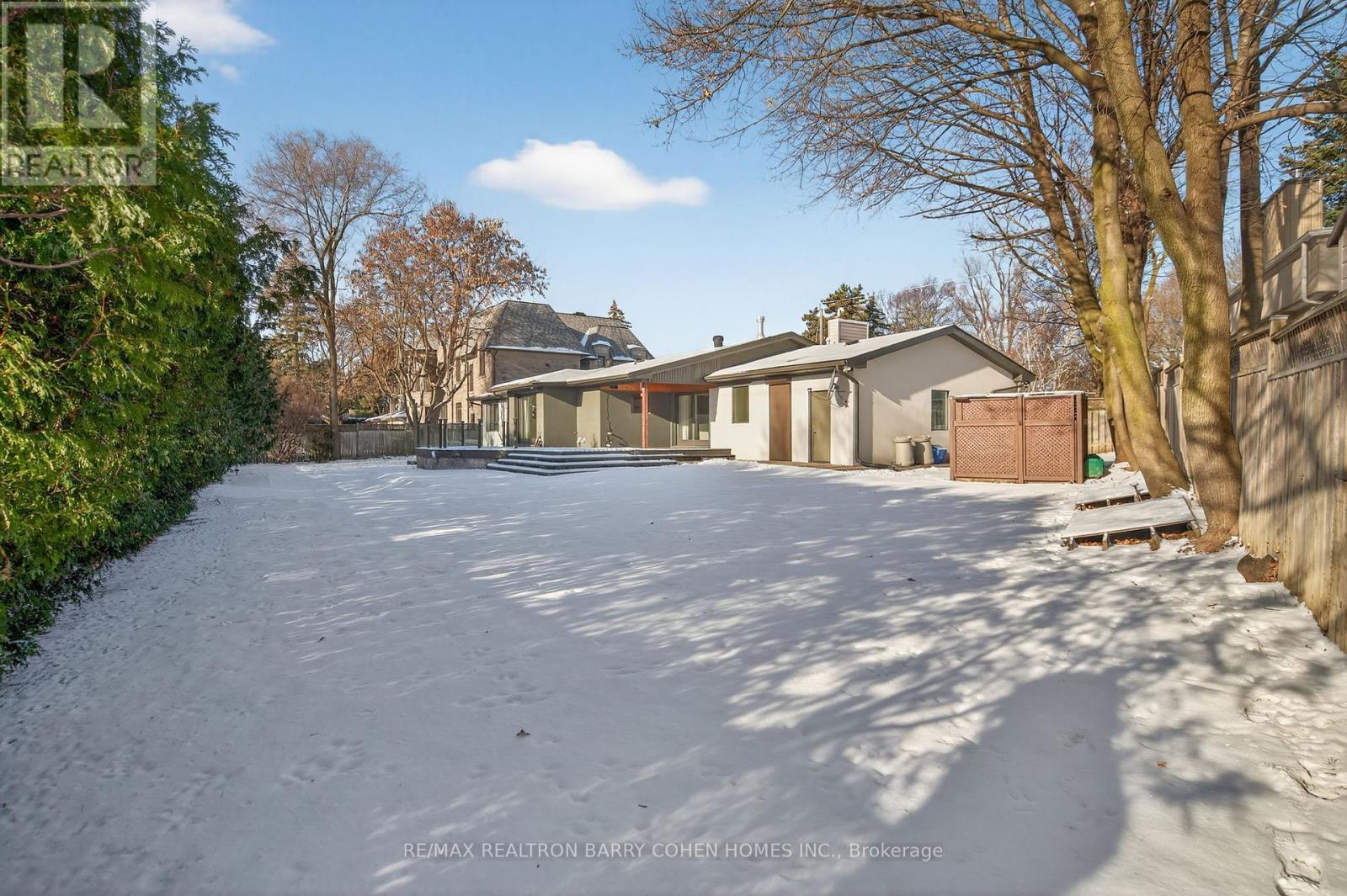 5 Sulgrave Crescent, Toronto, ON - Outdoor