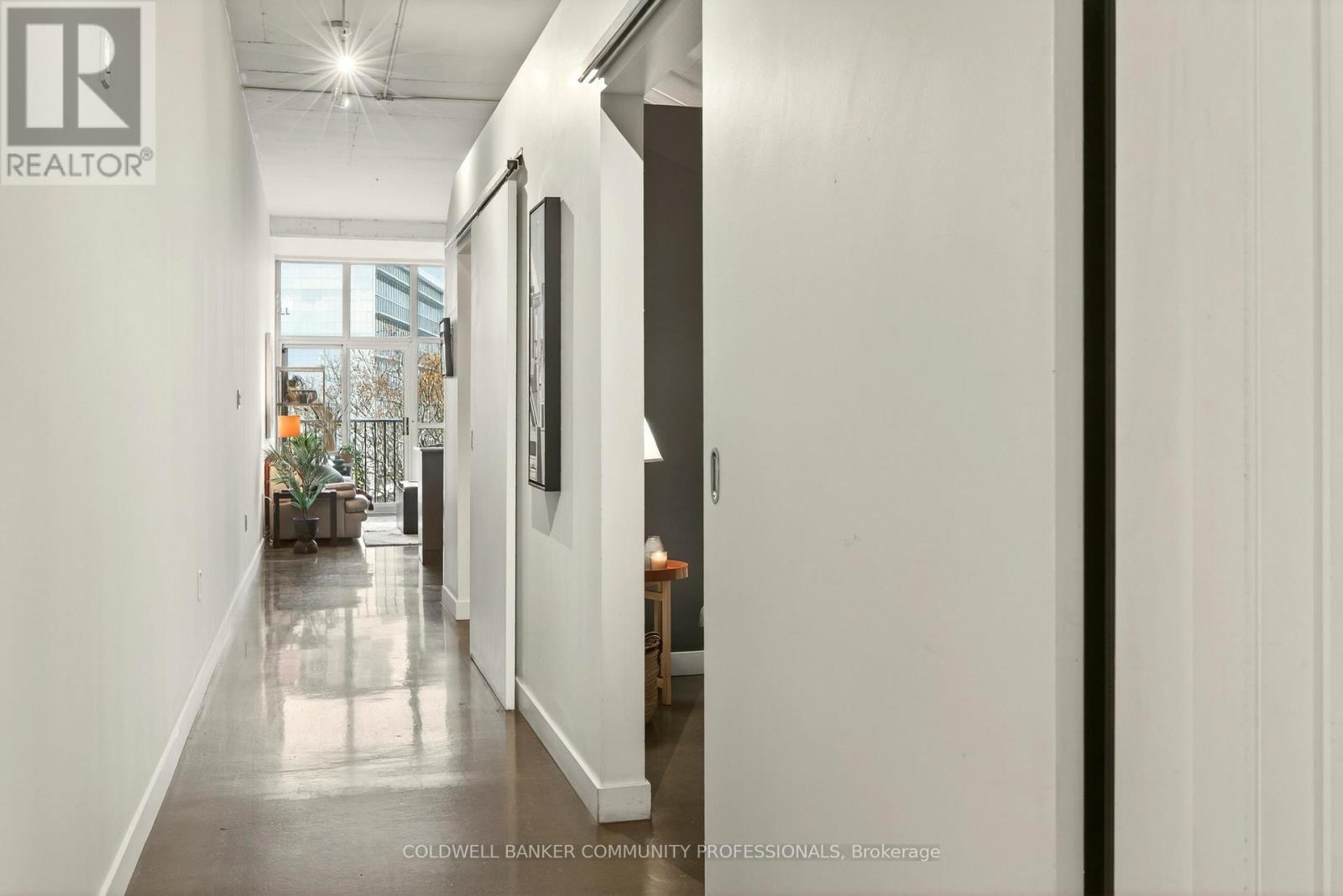 503 - 66 Bay Street S, Hamilton, ON - Indoor Photo Showing Other Room