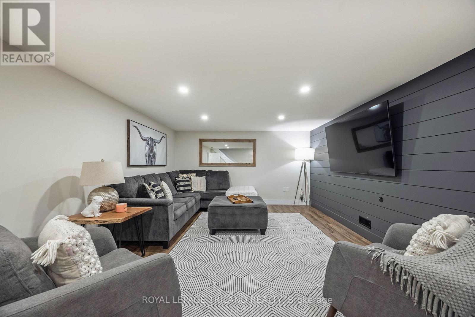 73 Mcleod Crescent, London North (North H), ON - Indoor Photo Showing Other Room