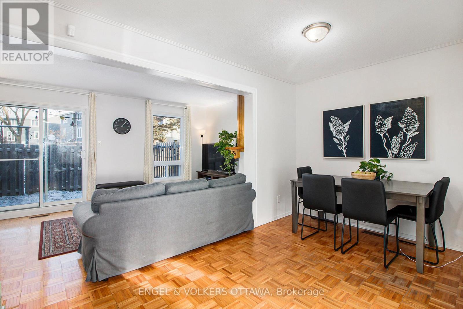 17 - 3301 Mccarthy Street, Ottawa, ON - Indoor